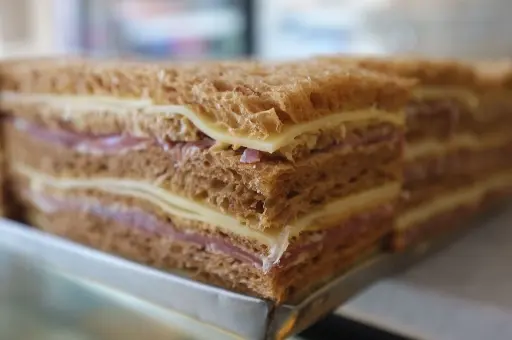 SANDWICHITOS DE MIGA MANOLOS SALVADO